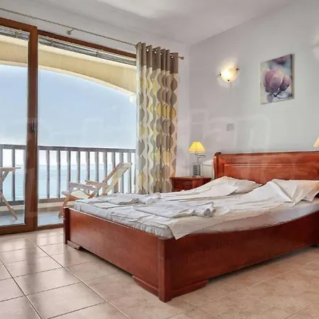 شقة Sun Coast - Stunning Sea Views