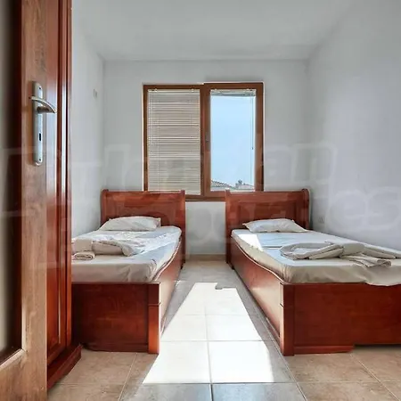 شقة Sun Coast - Stunning Sea Views سفيتي فلاس